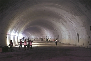 福州重點疏堵工程隧道貫通 城市交通瓶頸迎來新突破